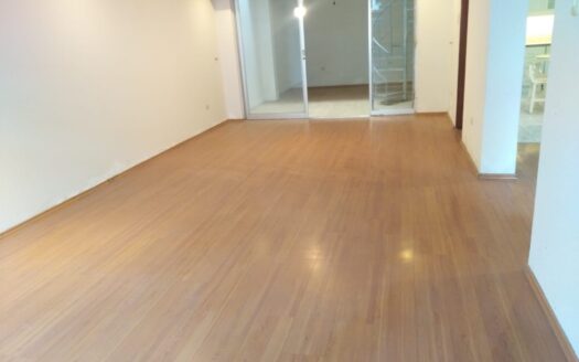 Casa en Venta de 3 Pisos- Miraflores